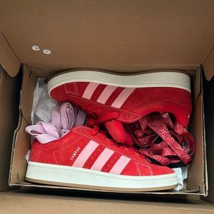 Adidas Campus 00’s Scarlet pink